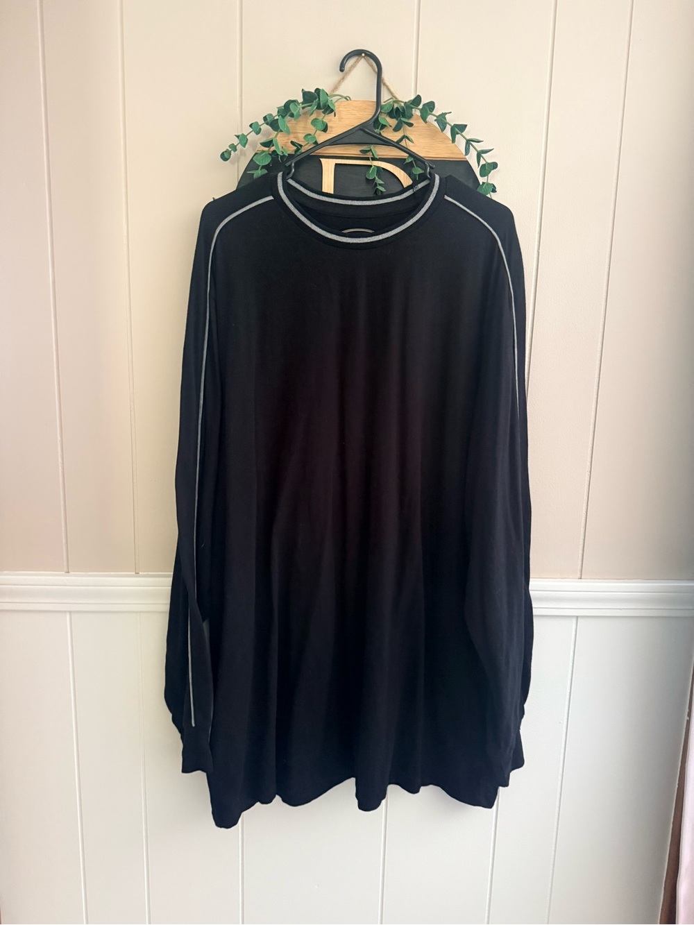 The Foundry Supply Co. Black Long Sleeve Crew with Contrast Piping